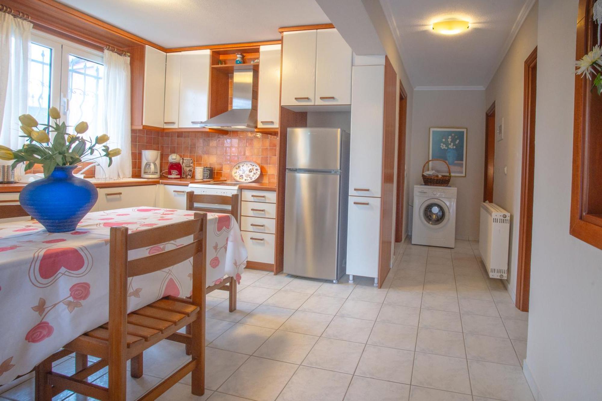 Private 6-Bdrm Villa With Garden 150M To Beach Paradisos Exterior foto