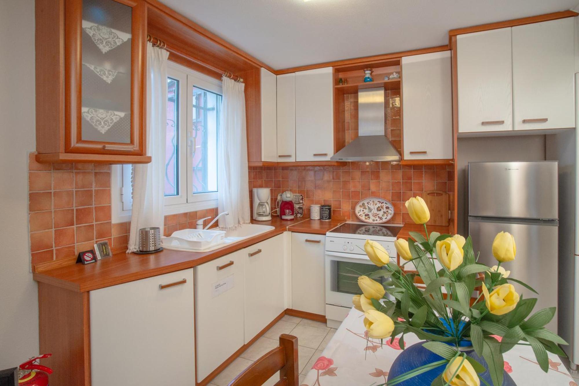 Private 6-Bdrm Villa With Garden 150M To Beach Paradisos Exterior foto